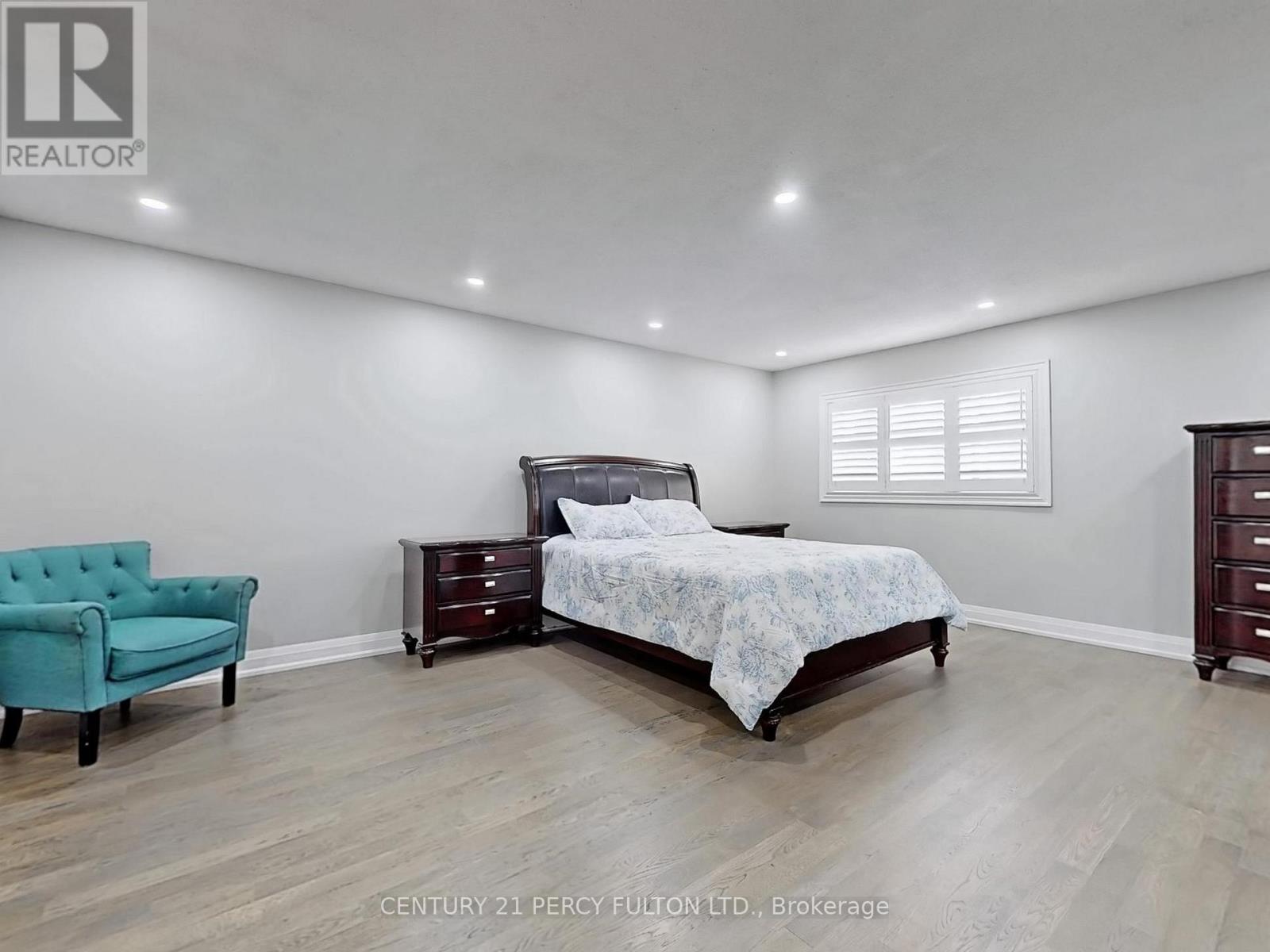 74 Doubtfire Crescent, Markham, Ontario L3S 3V4 - Photo 24 - N12445106