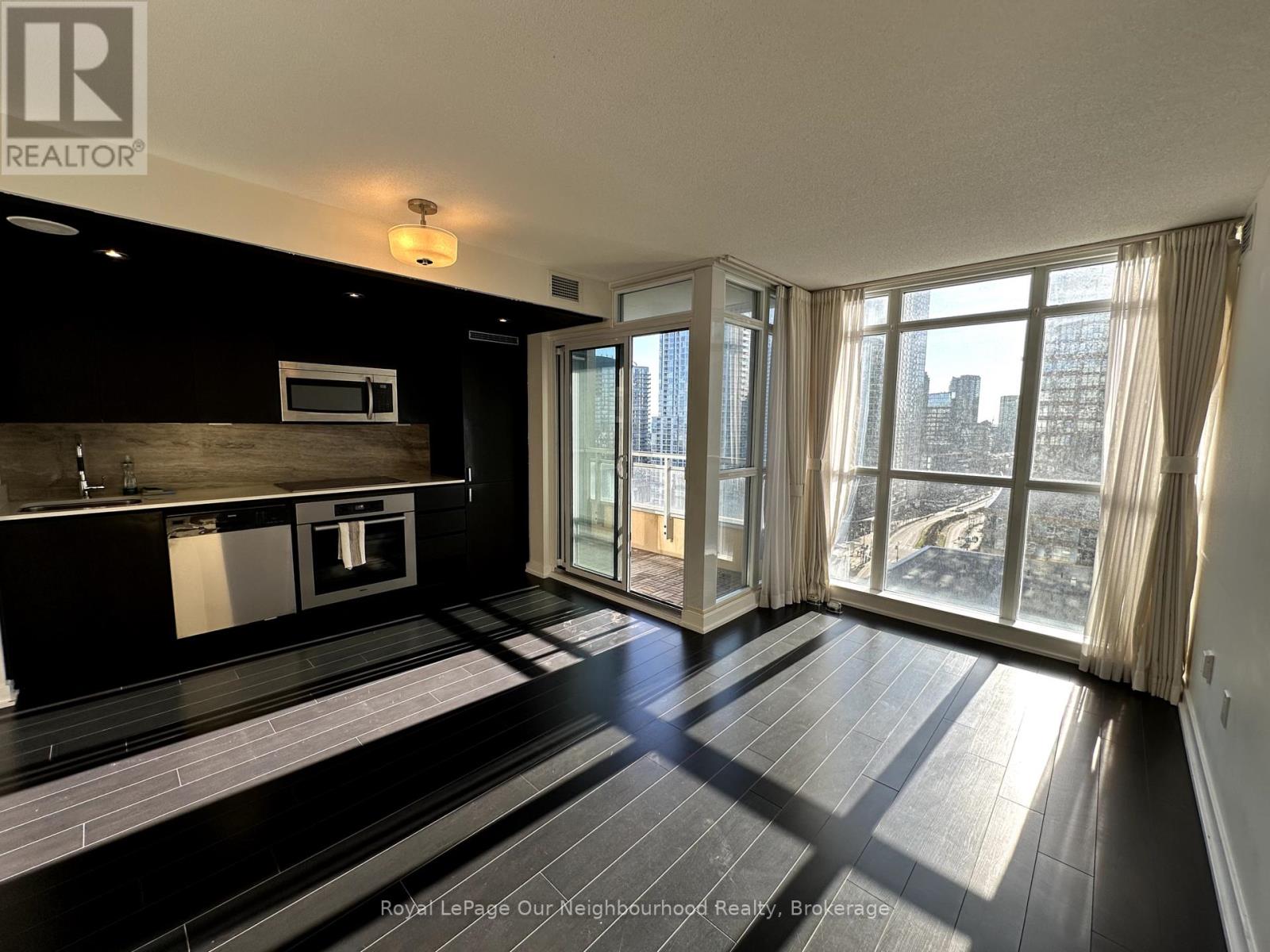 1710 - 10 Capreol Court, Toronto, Ontario  M5V 4B3 - Photo 9 - C12469664