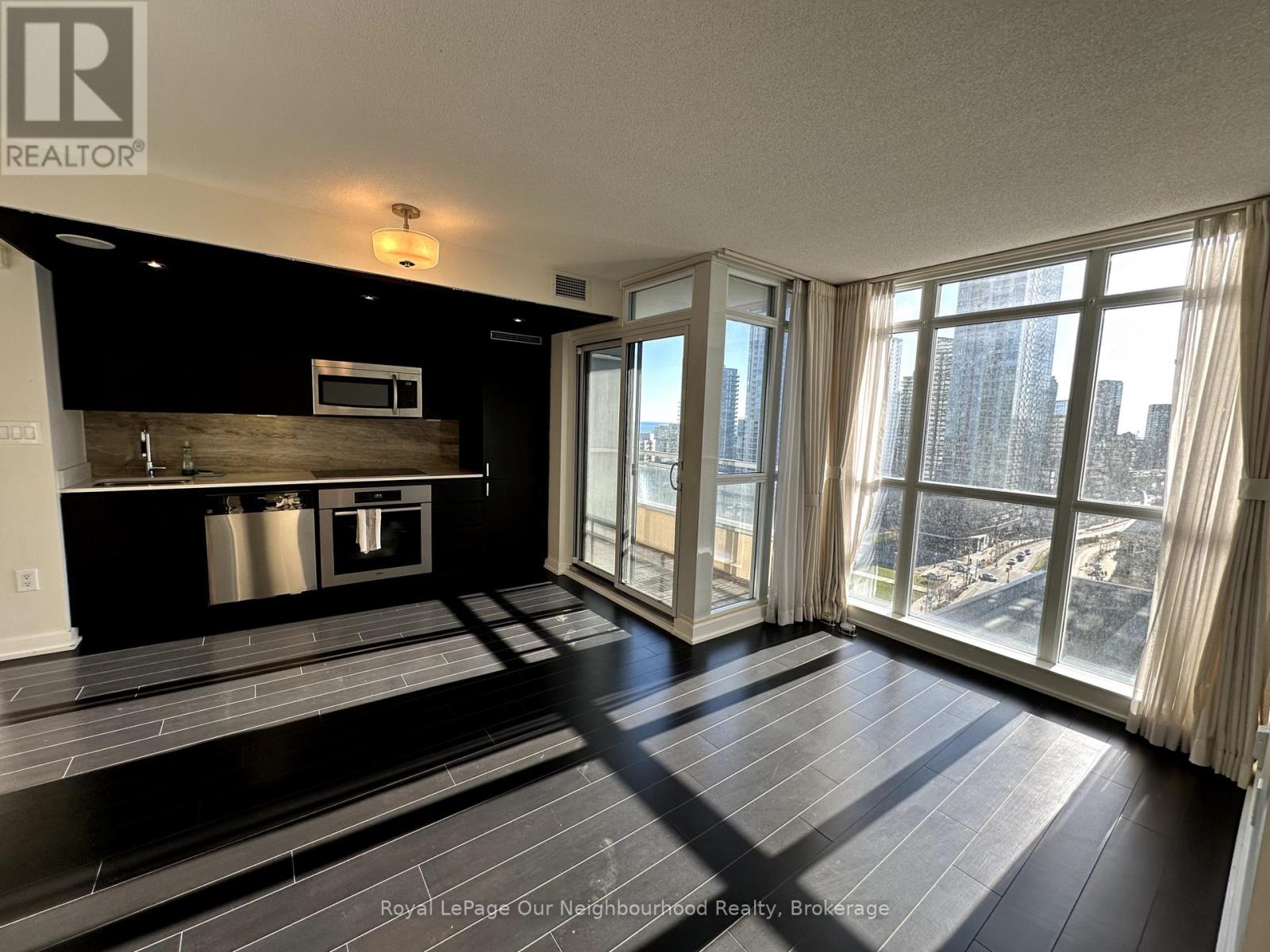 1710 - 10 Capreol Court, Toronto, Ontario  M5V 4B3 - Photo 6 - C12469664