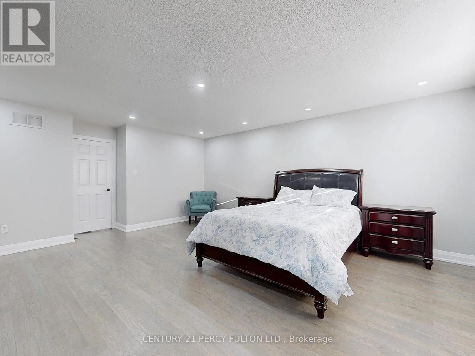 74 Doubtfire Crescent, Markham, Ontario L3S 3V4 - Photo 26 - N12445106