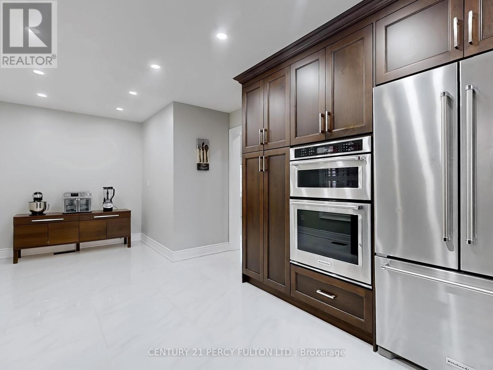 74 Doubtfire Crescent, Markham, Ontario L3S 3V4 - Photo 15 - N12445106