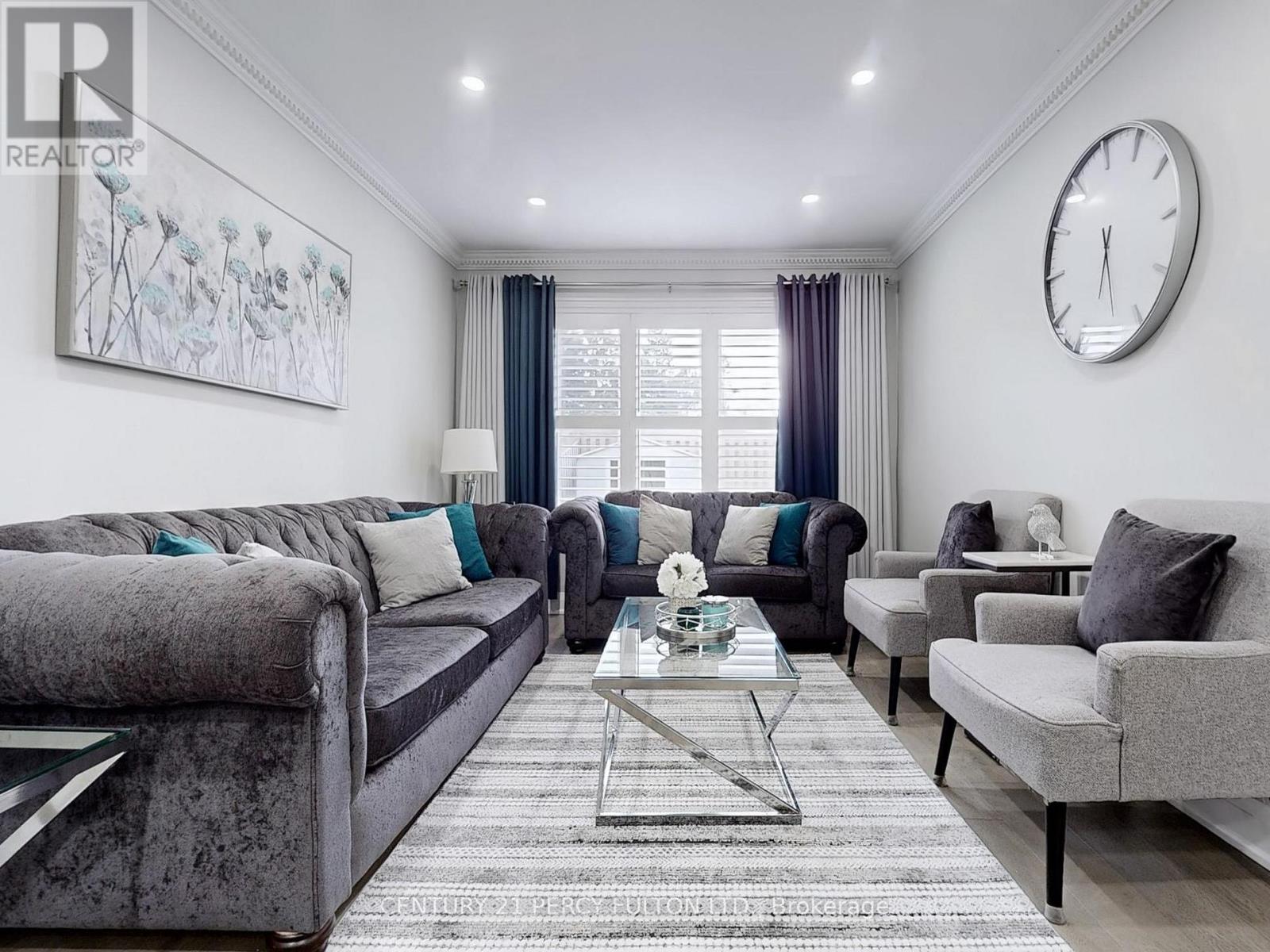 74 Doubtfire Crescent, Markham, Ontario L3S 3V4 - Photo 2 - N12445106