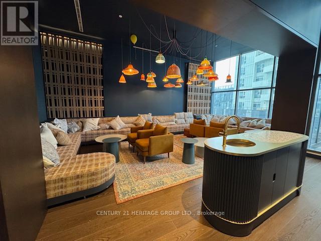 807 - 474 Caldari Road, Vaughan, Ontario  L4K 0R5 - Photo 3 - N12420324