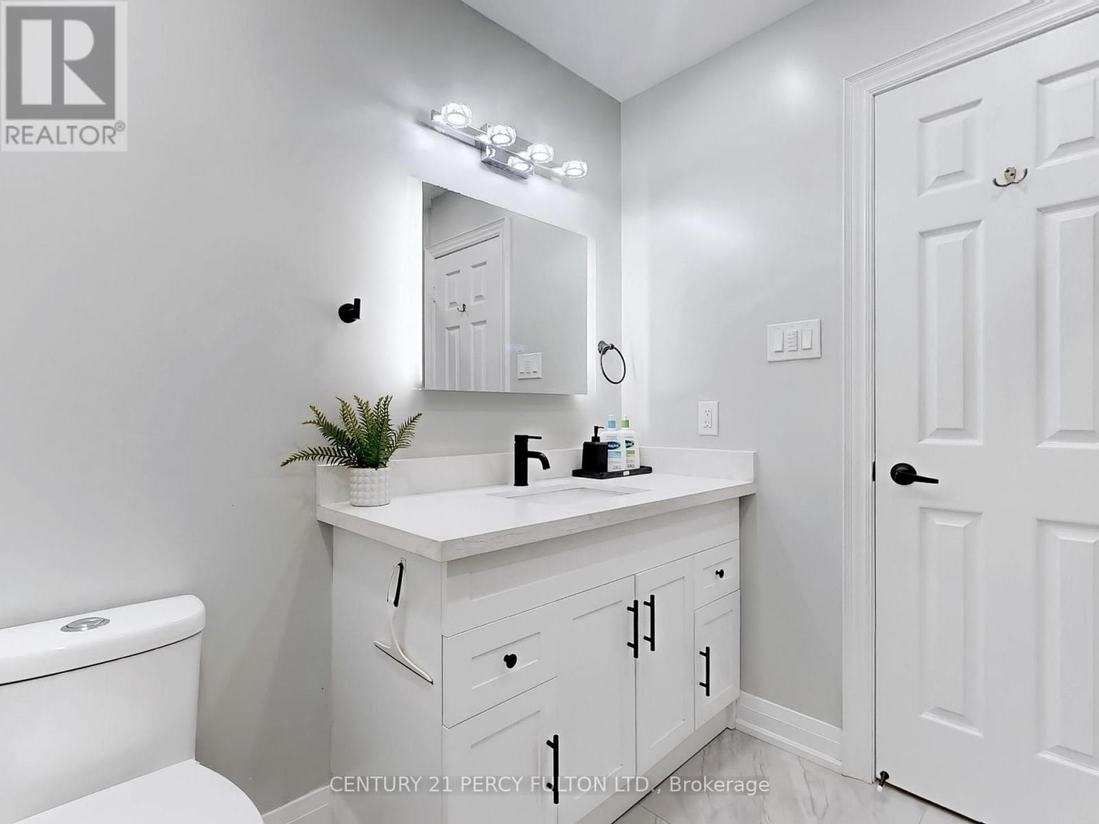 74 Doubtfire Crescent, Markham, Ontario L3S 3V4 - Photo 39 - N12445106