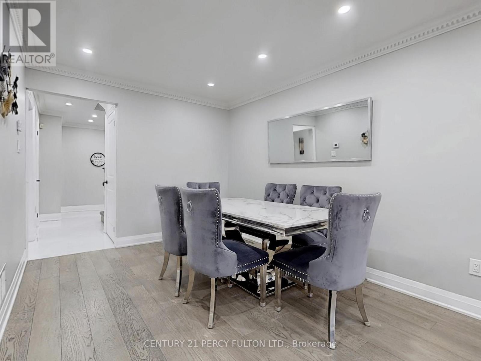 74 Doubtfire Crescent, Markham, Ontario L3S 3V4 - Photo 8 - N12445106