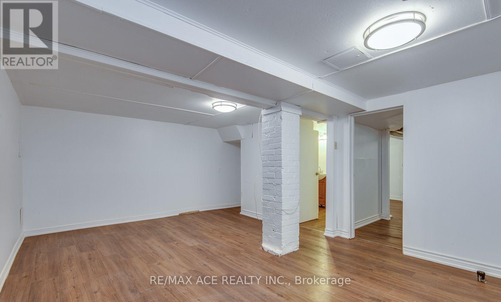 183 Glebemount Avenue, Toronto, Ontario  M4C 3S9 - Photo 10 - E12476955