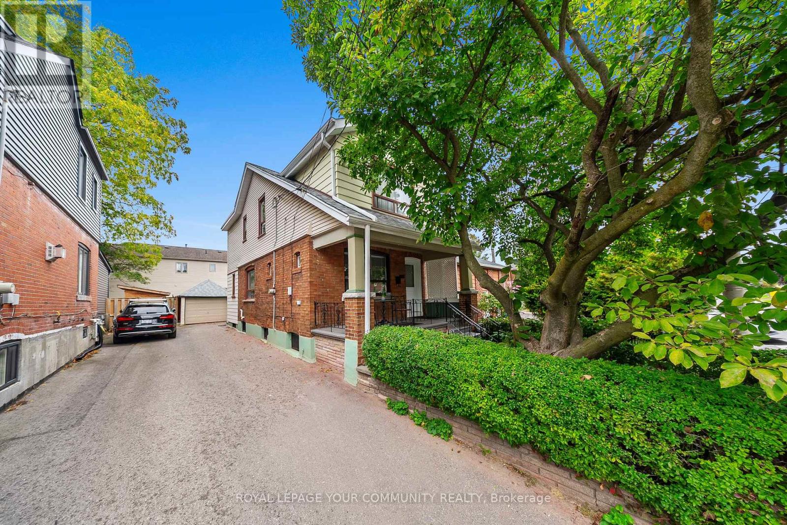 246 WESTLAKE AVENUE, Toronto, Ontario