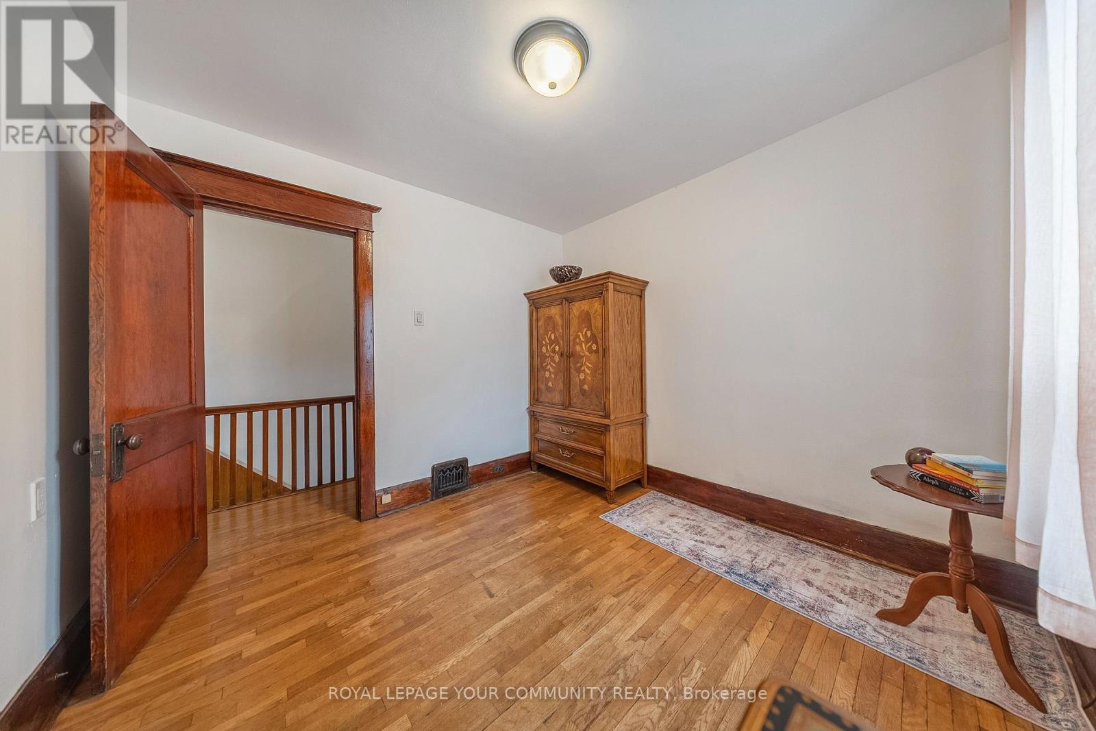 246 Westlake Avenue, Toronto, Ontario  M4C 4T2 - Photo 20 - E12476977