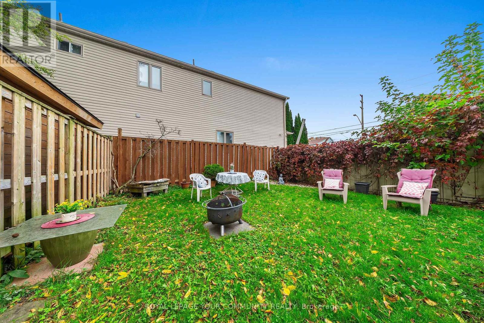 246 Westlake Avenue, Toronto, Ontario  M4C 4T2 - Photo 36 - E12476977