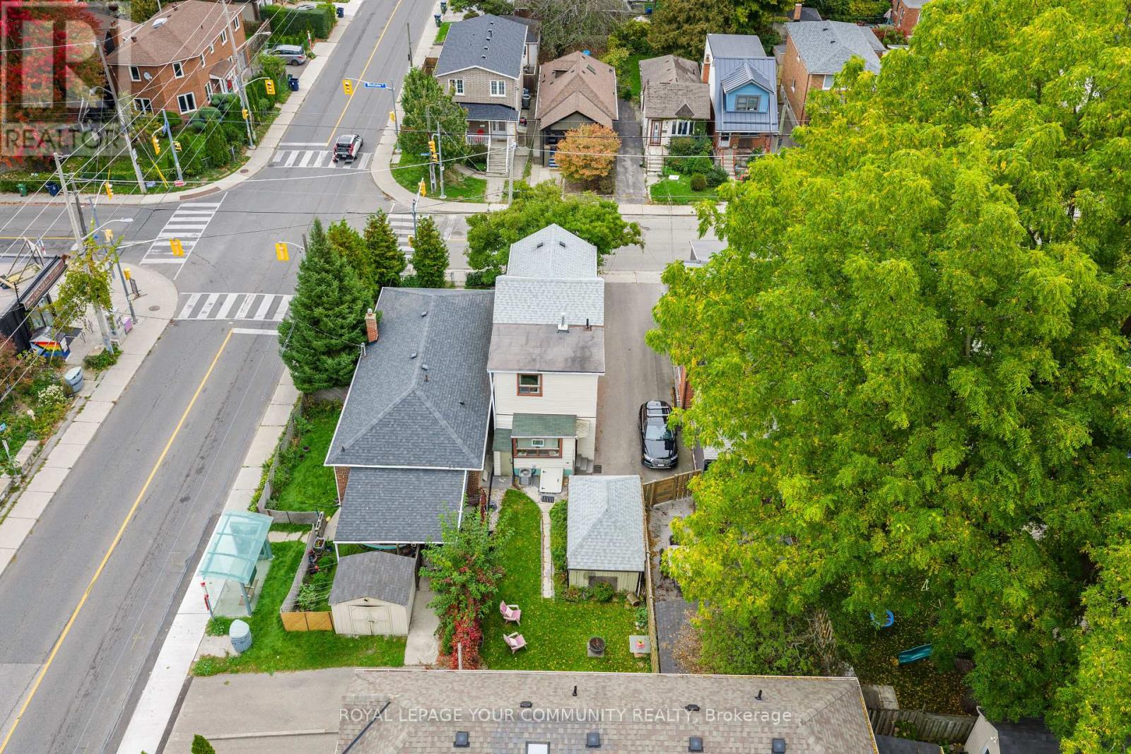 246 Westlake Avenue, Toronto, Ontario  M4C 4T2 - Photo 38 - E12476977