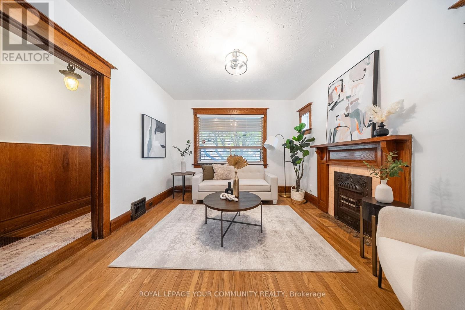 246 Westlake Avenue, Toronto, Ontario  M4C 4T2 - Photo 6 - E12476977