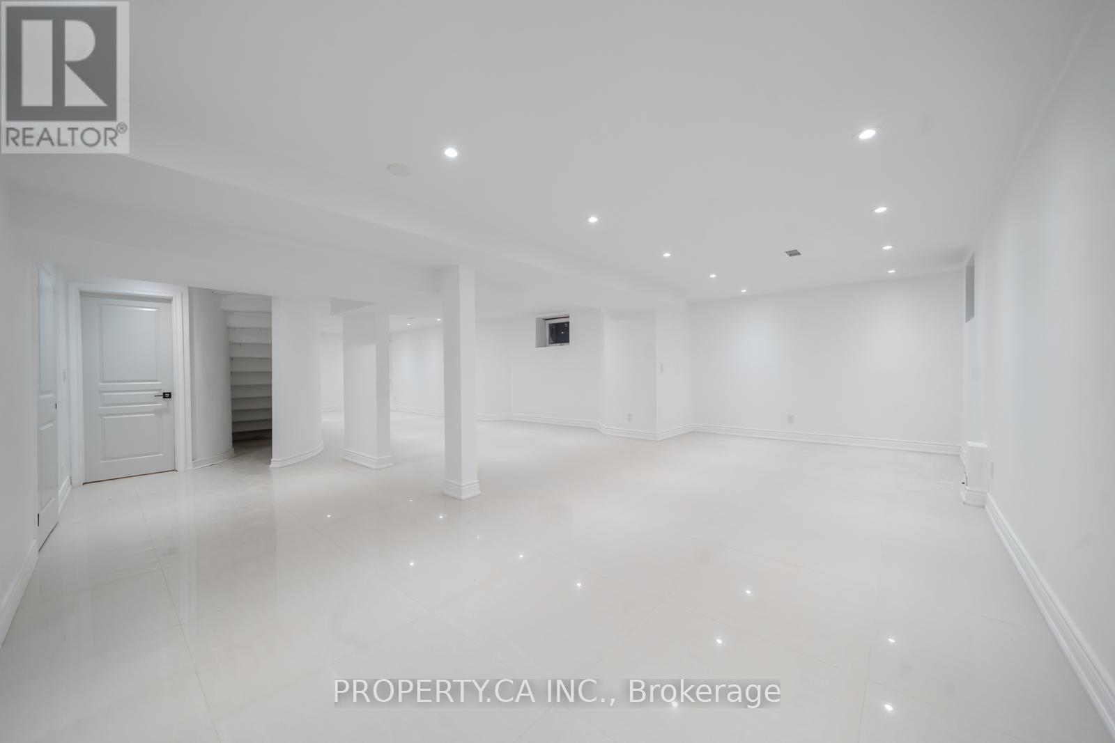 63 Concord Road, Vaughan, Ontario  L4J 3M2 - Photo 17 - N12477013