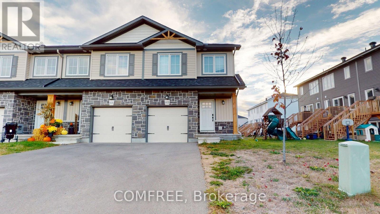 63 WHITCOMB CRESCENT, Smiths Falls, Ontario