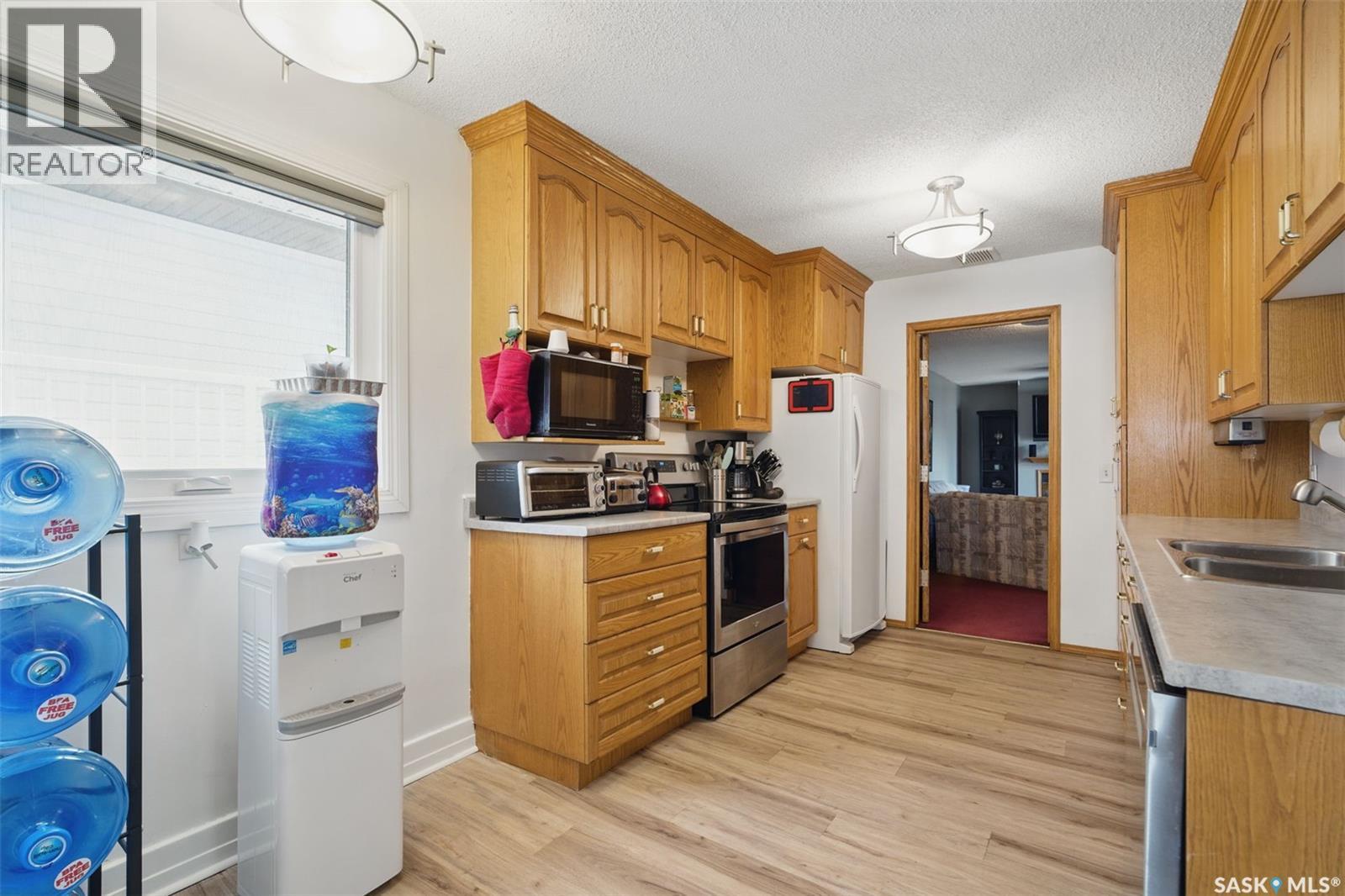 739 5th Street, Humboldt, Saskatchewan  S0K 2A0 - Photo 5 - SK004100