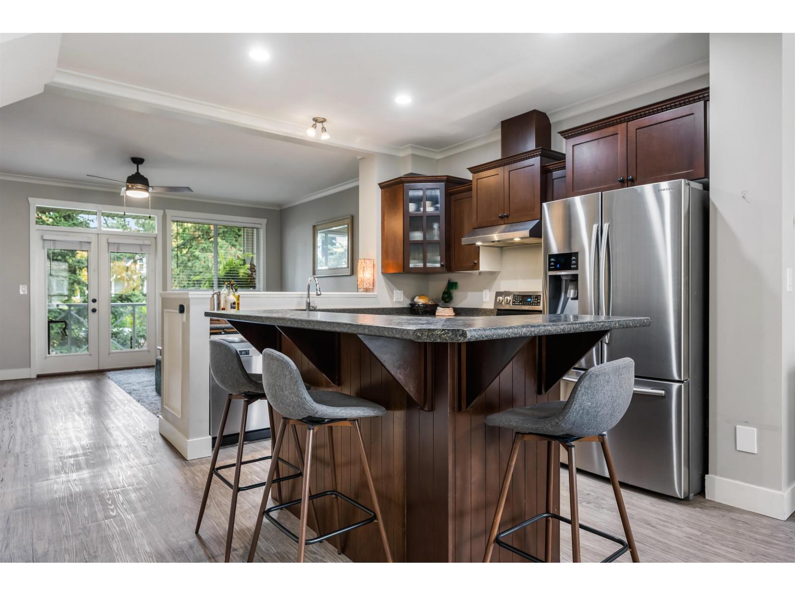 49 5837 Sappers Way, Garrison Crossing, Chilliwack, British Columbia  V2R 0G4 - Photo 3 - R3061020