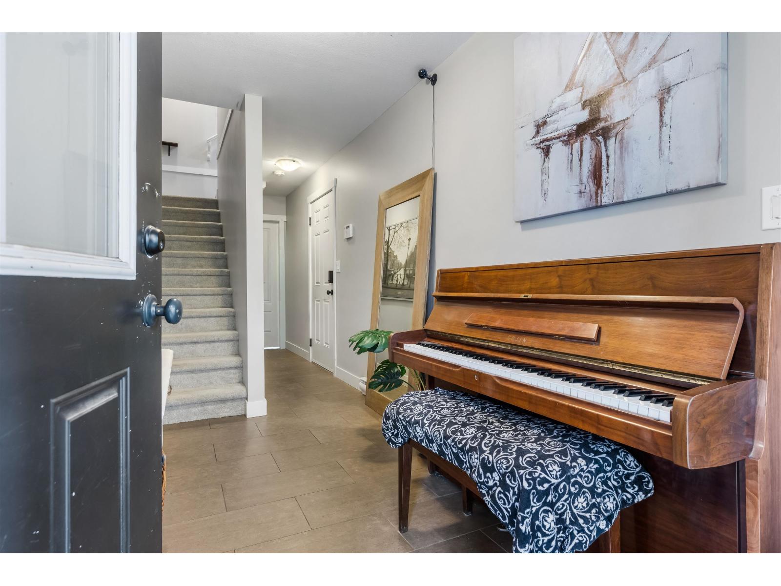 49 5837 Sappers Way, Garrison Crossing, Chilliwack, British Columbia  V2R 0G4 - Photo 9 - R3061020