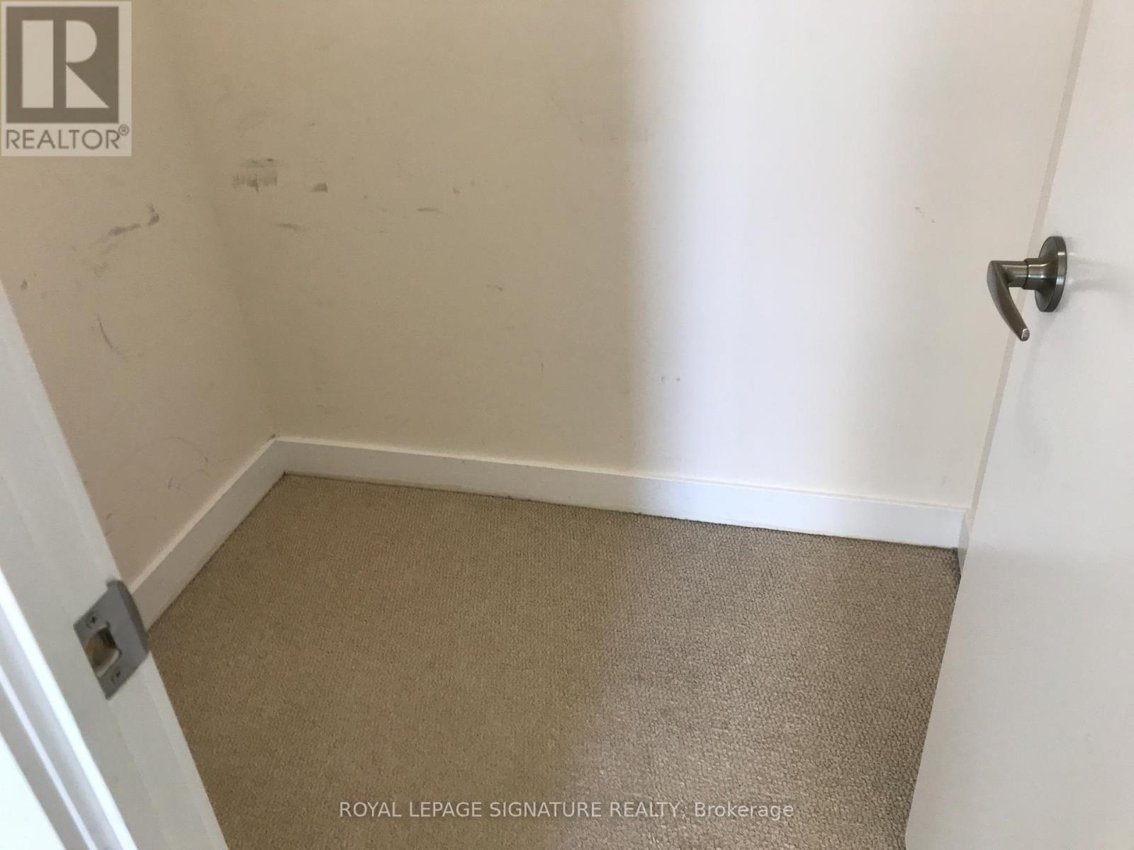 1509 - 4070 Confederation Parkway, Mississauga, Ontario  L5B 0E9 - Photo 10 - W12476956