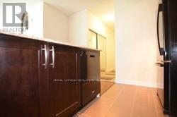 1509 - 4070 Confederation Parkway, Mississauga, Ontario  L5B 0E9 - Photo 15 - W12476956