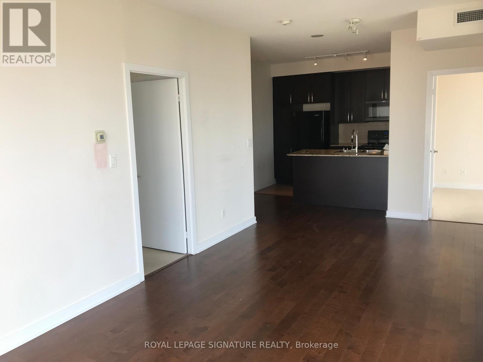1509 - 4070 Confederation Parkway, Mississauga, Ontario  L5B 0E9 - Photo 17 - W12476956