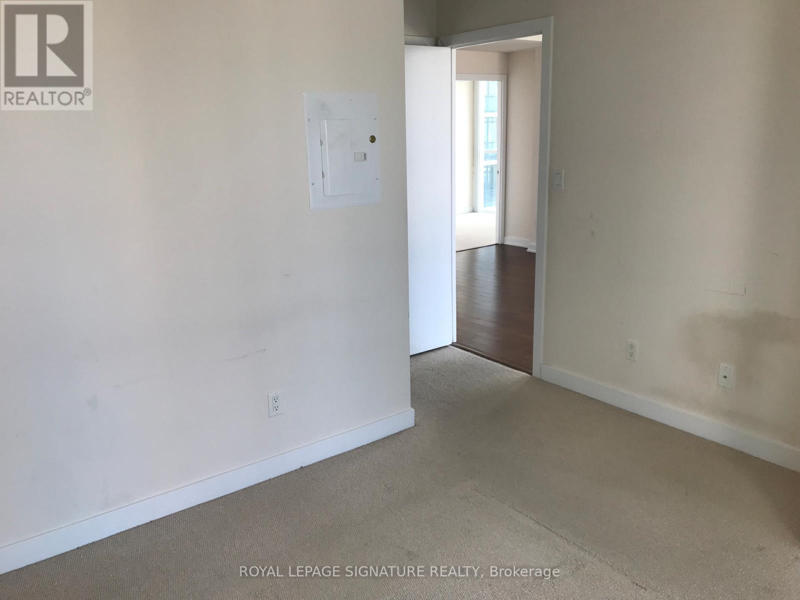 1509 - 4070 Confederation Parkway, Mississauga, Ontario  L5B 0E9 - Photo 7 - W12476956