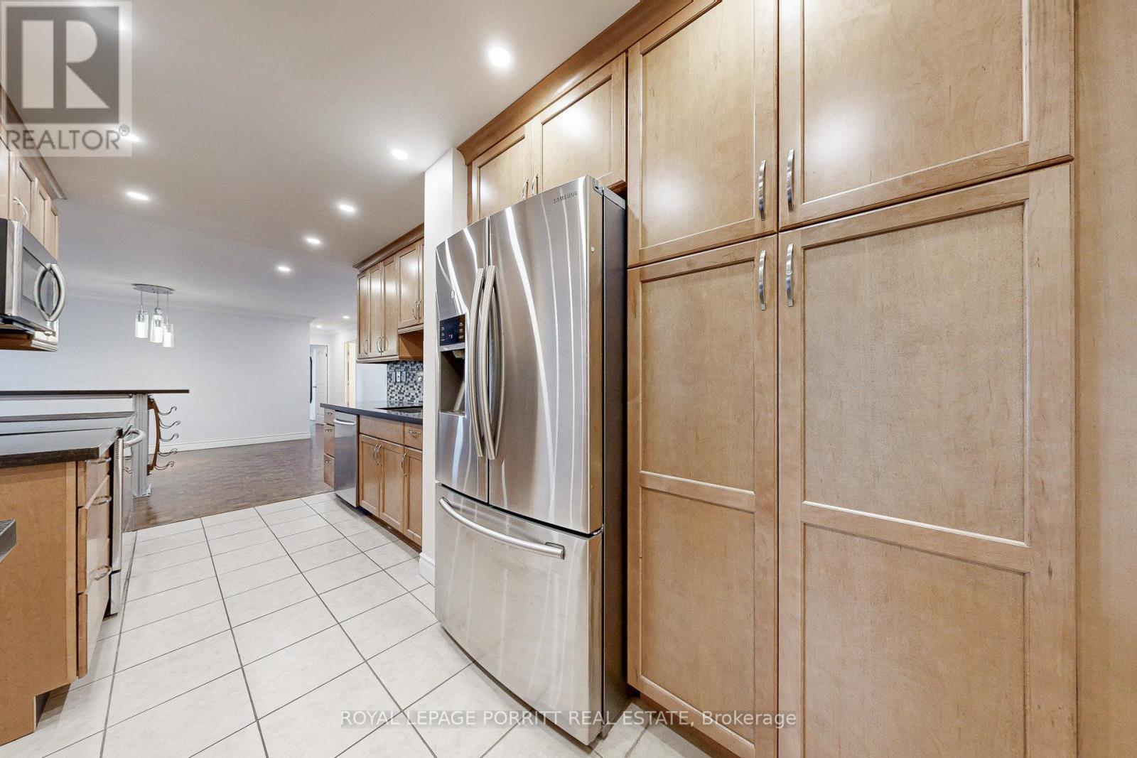 2007 - 1515 Lakeshore Road E, Mississauga, Ontario  L5E 3E2 - Photo 13 - W12476963