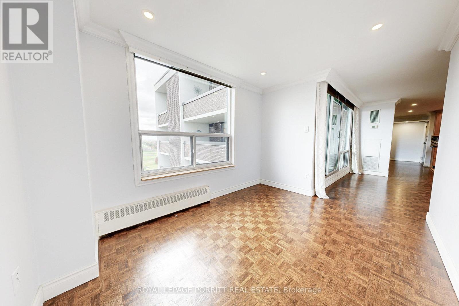 2007 - 1515 Lakeshore Road E, Mississauga, Ontario  L5E 3E2 - Photo 23 - W12476963