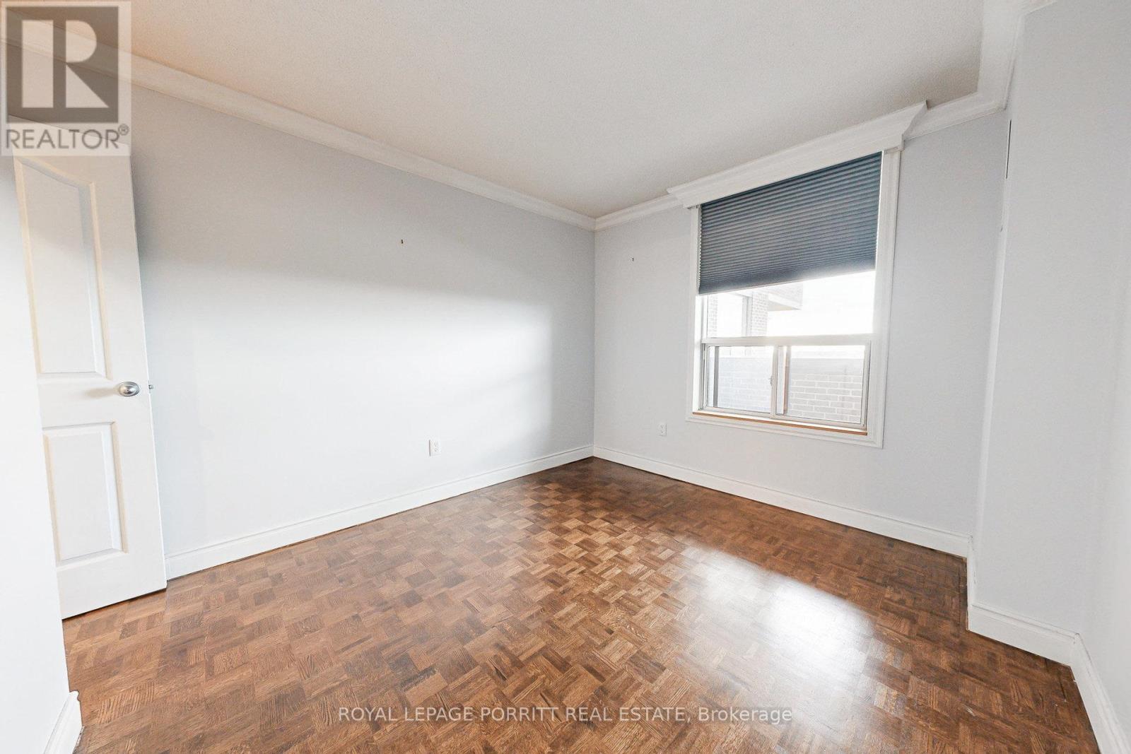 2007 - 1515 Lakeshore Road E, Mississauga, Ontario  L5E 3E2 - Photo 26 - W12476963