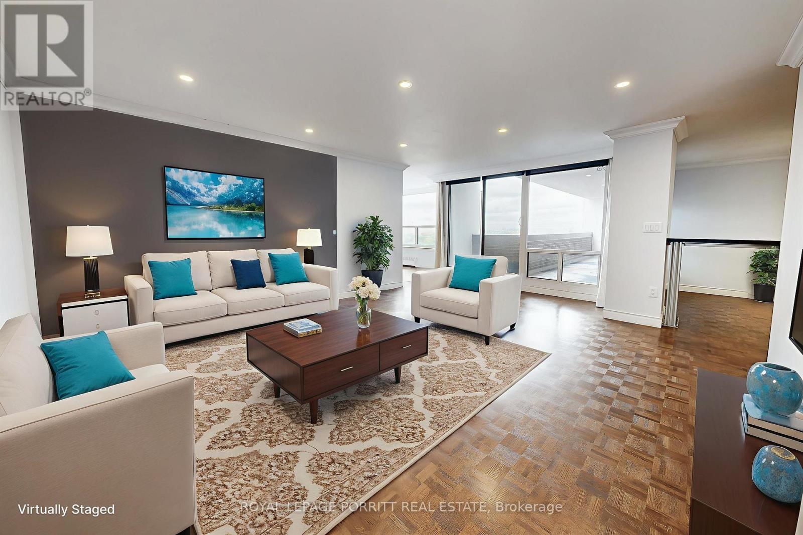 2007 - 1515 Lakeshore Road E, Mississauga, Ontario  L5E 3E2 - Photo 4 - W12476963