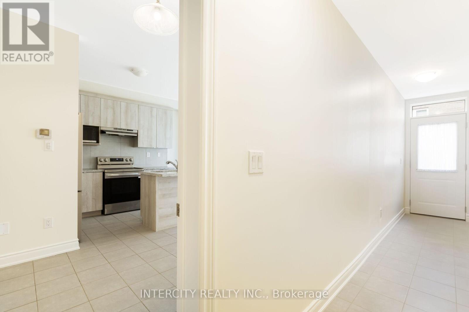 40 Donald Stewart Road, Brampton, Ontario  L7A 5J8 - Photo 14 - W12476968