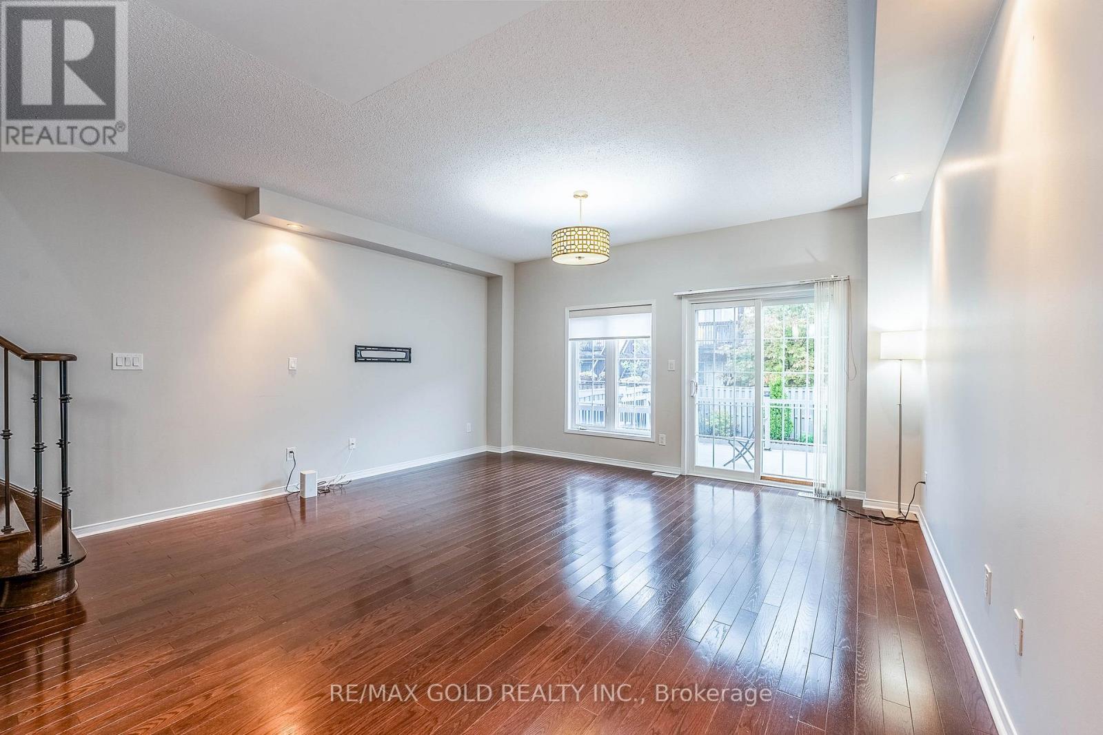 5195 Angel Stone Drive, Mississauga, Ontario  L5M 0L5 - Photo 12 - W12476970