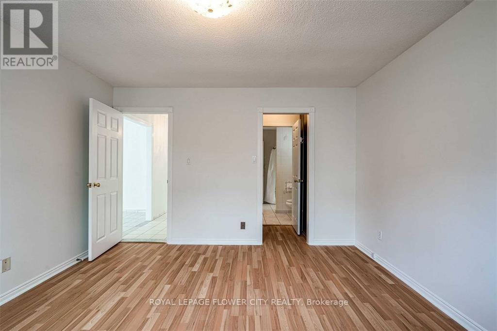 6 Reynier Drive, Brampton, Ontario  L6Z 1L4 - Photo 2 - W12476985