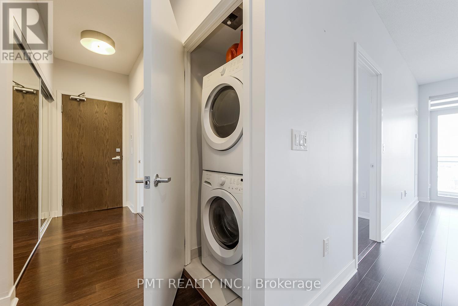 1312 - 360 Square One Drive, Mississauga, Ontario  L5B 0G7 - Photo 14 - W12476988