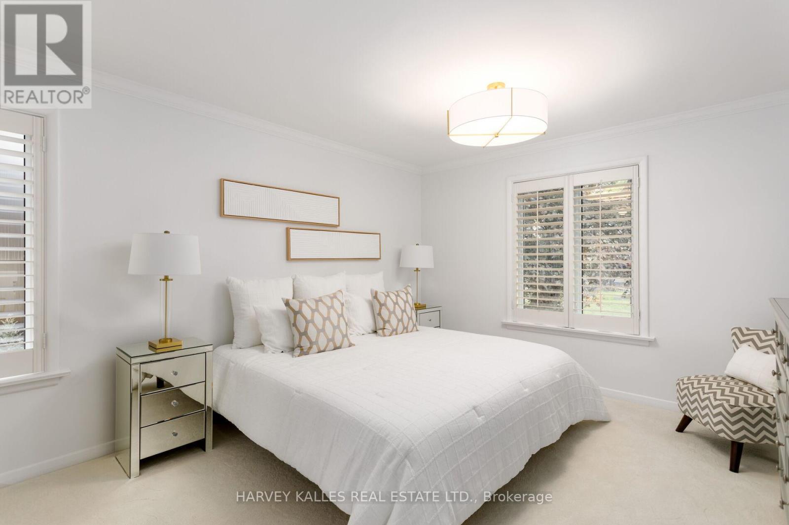 36 Ravensbourne Crescent, Toronto, Ontario  M9A 2A8 - Photo 37 - W12476989