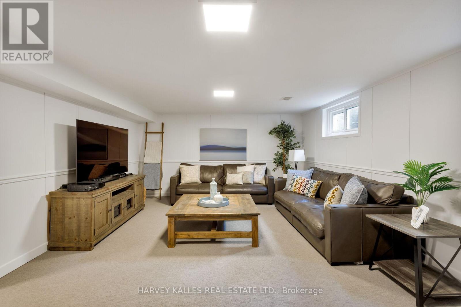 36 Ravensbourne Crescent, Toronto, Ontario  M9A 2A8 - Photo 49 - W12476989