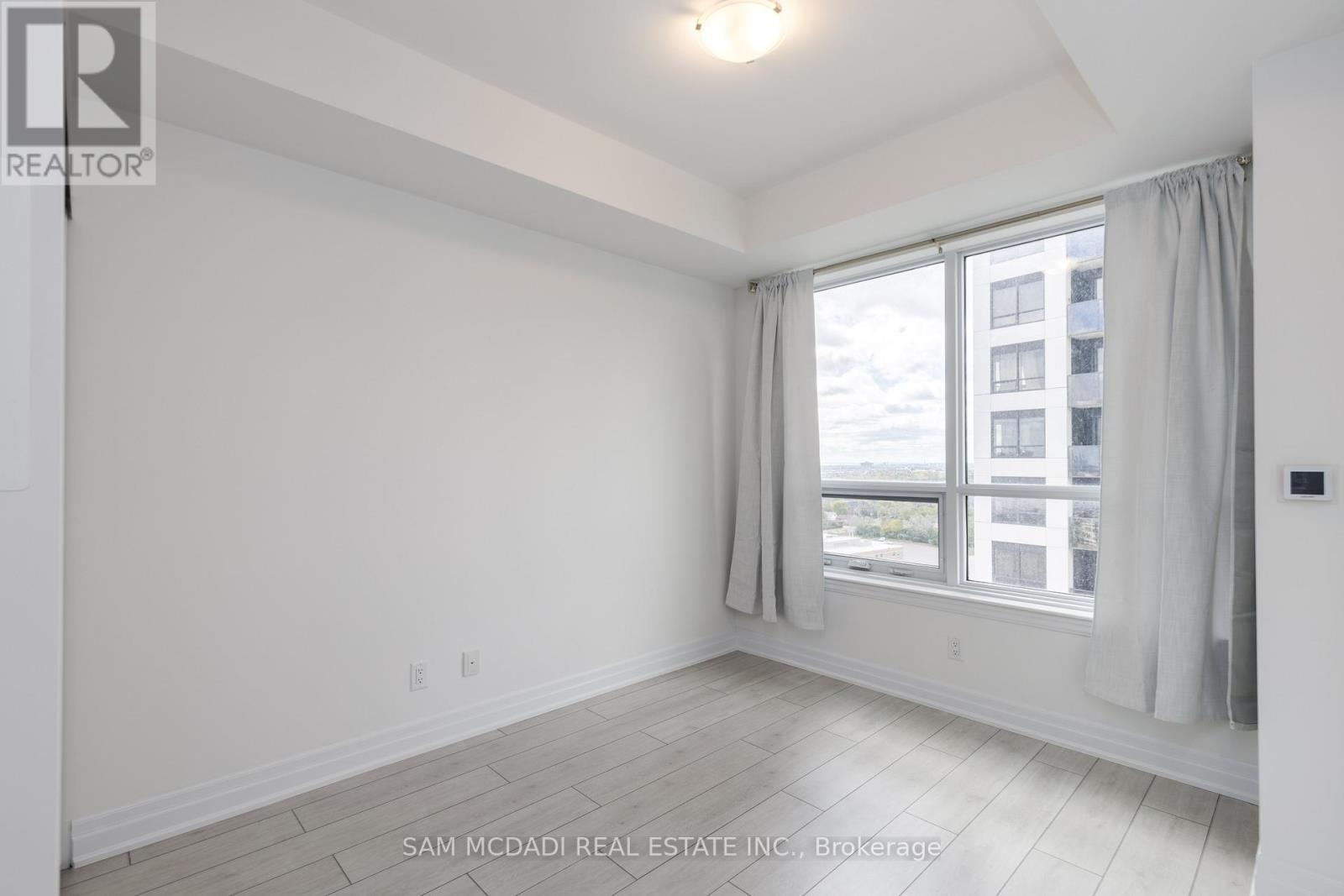 1509 - 30 Elm Drive, Mississauga, Ontario  L5A 4C3 - Photo 13 - W12476990