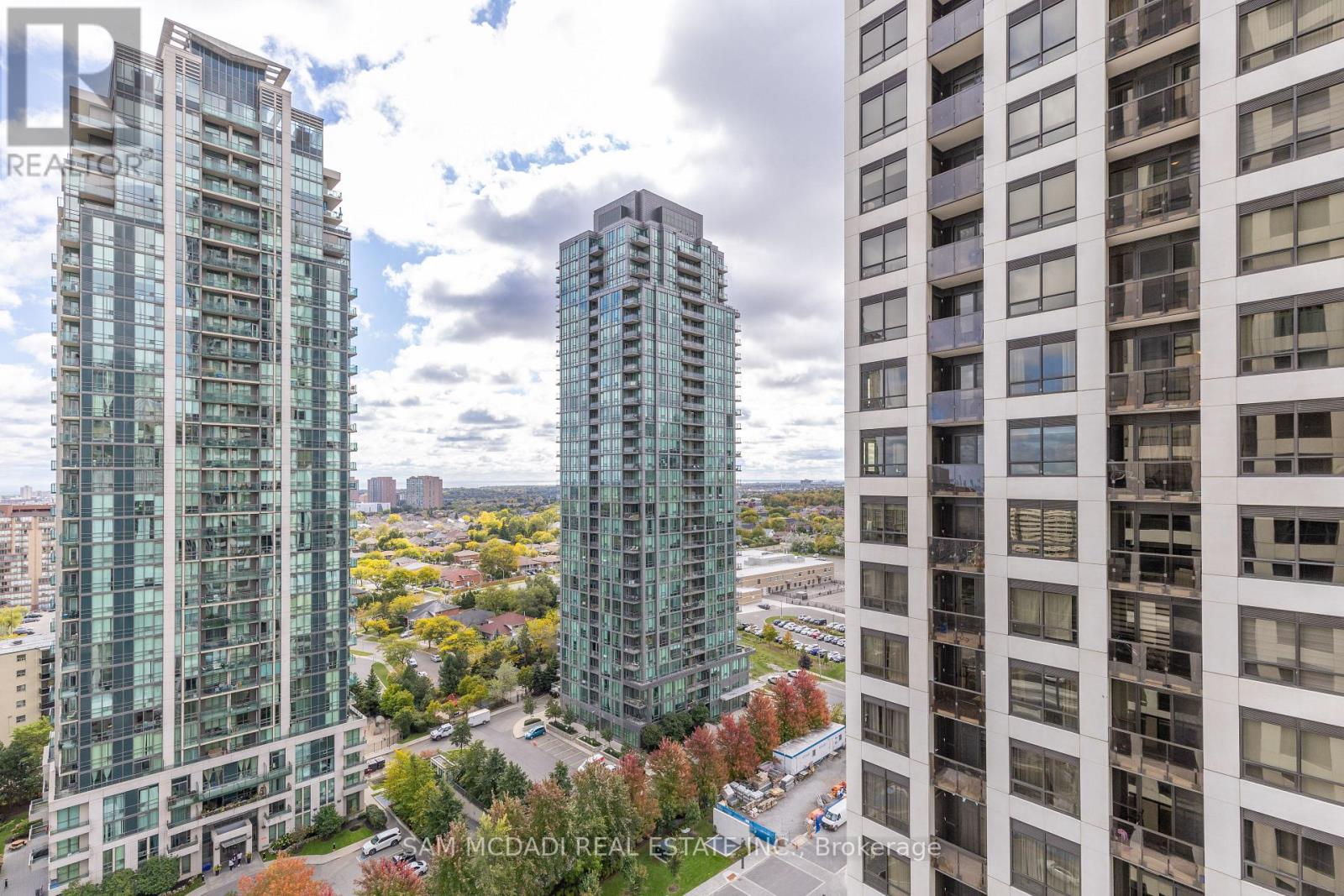 1509 - 30 Elm Drive, Mississauga, Ontario  L5A 4C3 - Photo 16 - W12476990