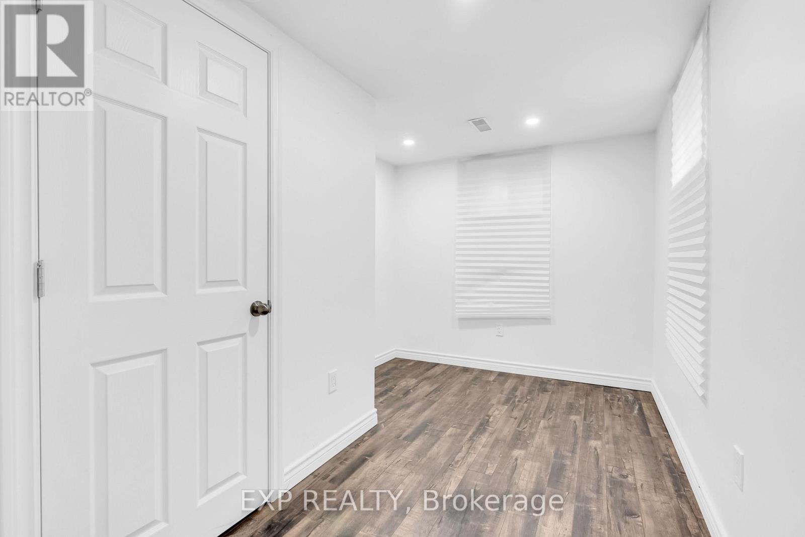 3 Harrow Street, Mississauga, Ontario  L4T 1J2 - Photo 11 - W12476997