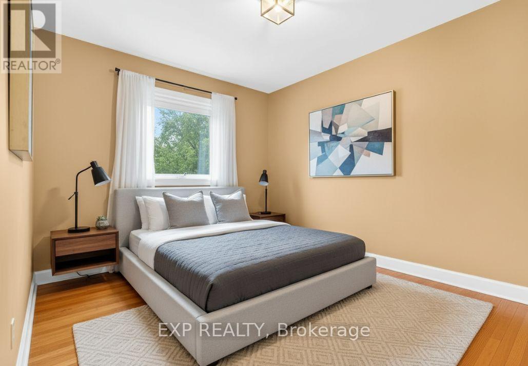3 Harrow Street, Mississauga, Ontario  L4T 1J2 - Photo 7 - W12476997