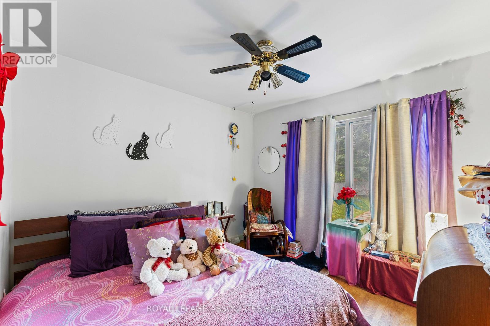 28 Waterbeach Crescent, Toronto, Ontario  M9W 3L9 - Photo 25 - W12477004