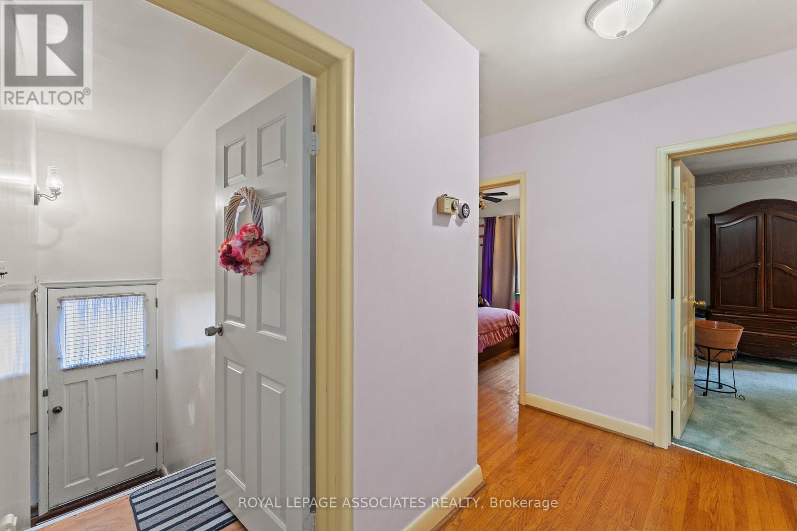 28 Waterbeach Crescent, Toronto, Ontario  M9W 3L9 - Photo 29 - W12477004