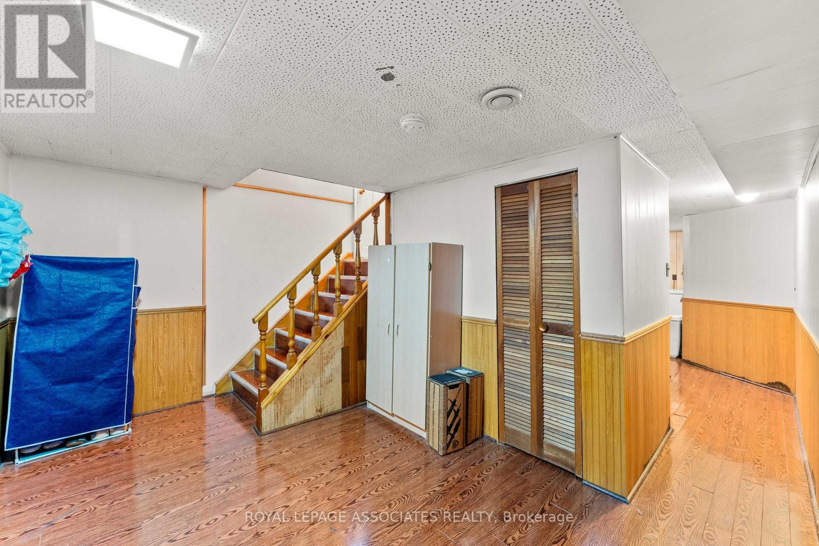 28 Waterbeach Crescent, Toronto, Ontario  M9W 3L9 - Photo 32 - W12477004
