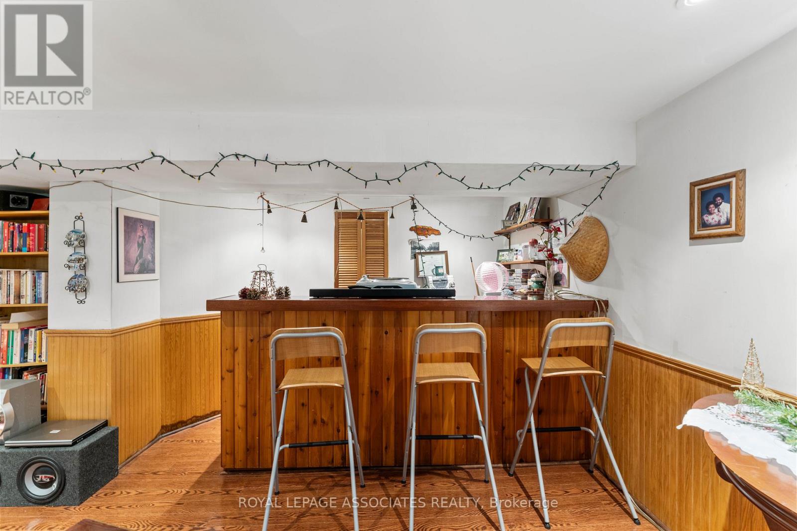 28 Waterbeach Crescent, Toronto, Ontario  M9W 3L9 - Photo 37 - W12477004
