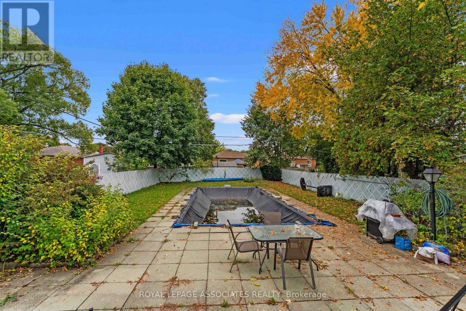 28 Waterbeach Crescent, Toronto, Ontario  M9W 3L9 - Photo 46 - W12477004