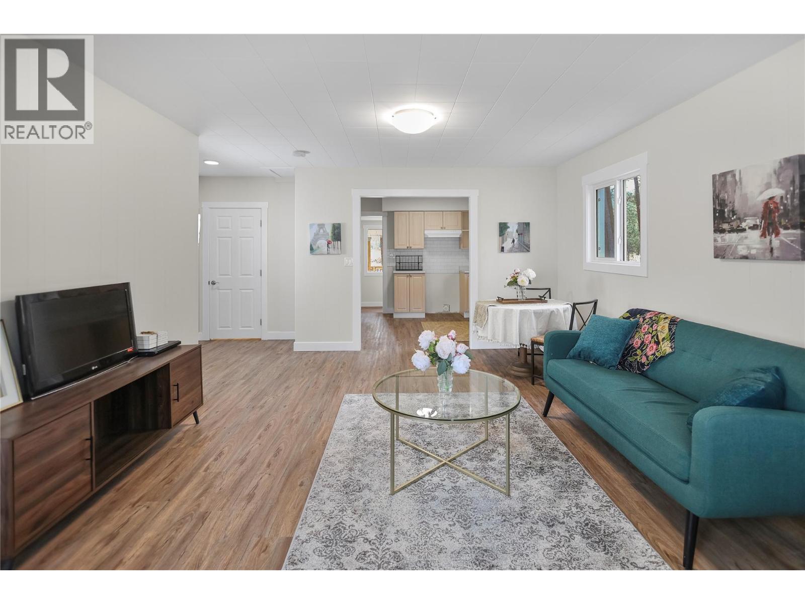 8127 Donaldson Drive, Grand Forks, British Columbia  V0H 1H2 - Photo 4 - 10366129