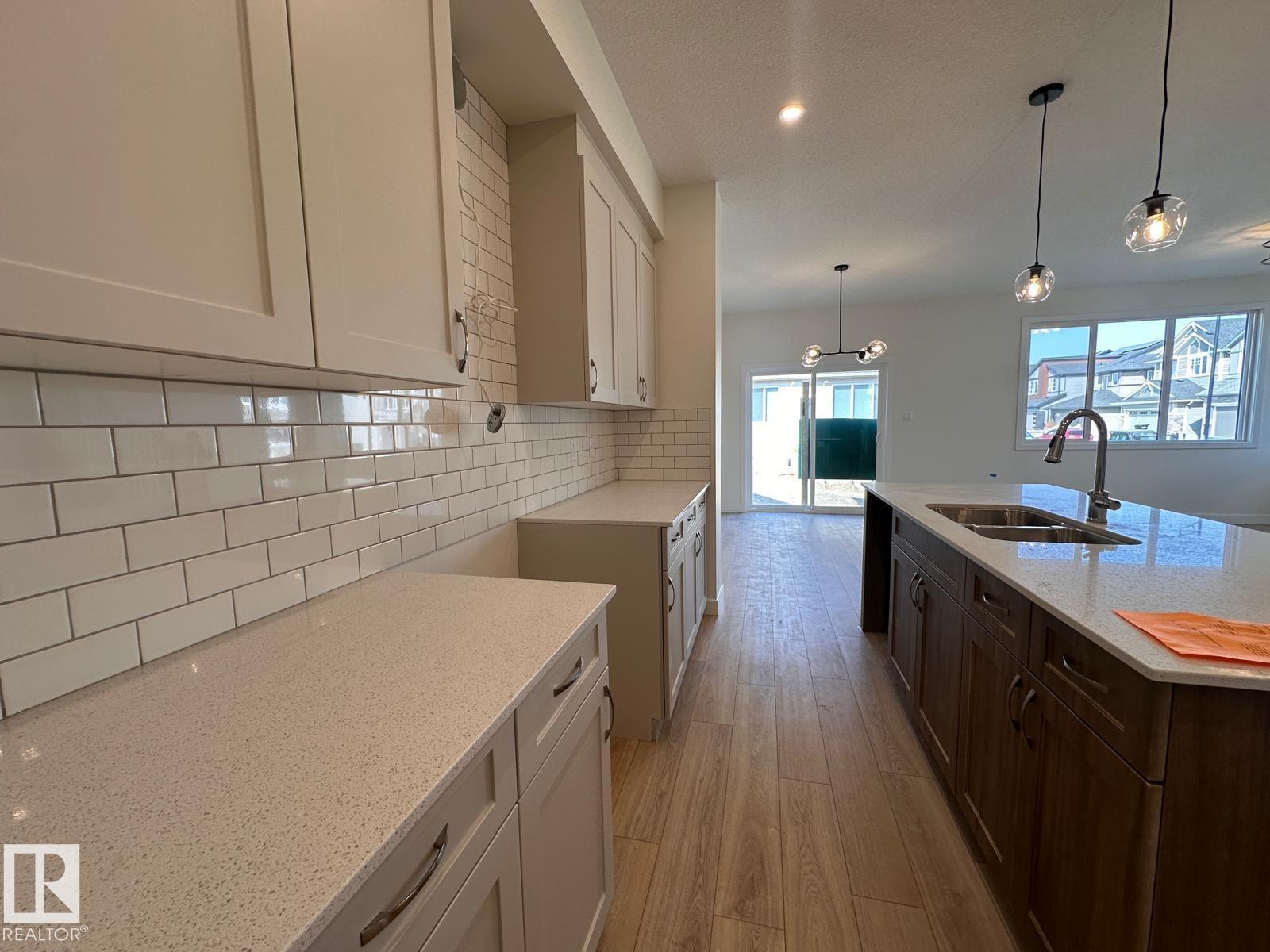 6304 King Wd Sw, Edmonton, Alberta  T6W 2J2 - Photo 4 - E4463106