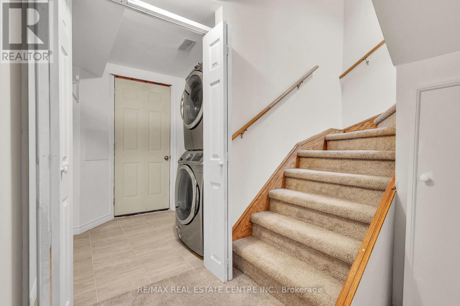86 Glendarling Crescent, Hamilton, Ontario  L8E 0B1 - Photo 26 - X12476975