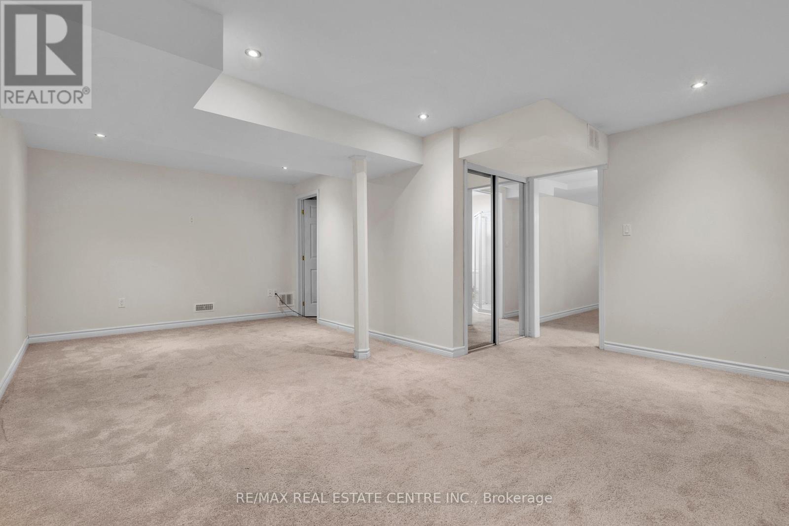 86 Glendarling Crescent, Hamilton, Ontario  L8E 0B1 - Photo 29 - X12476975