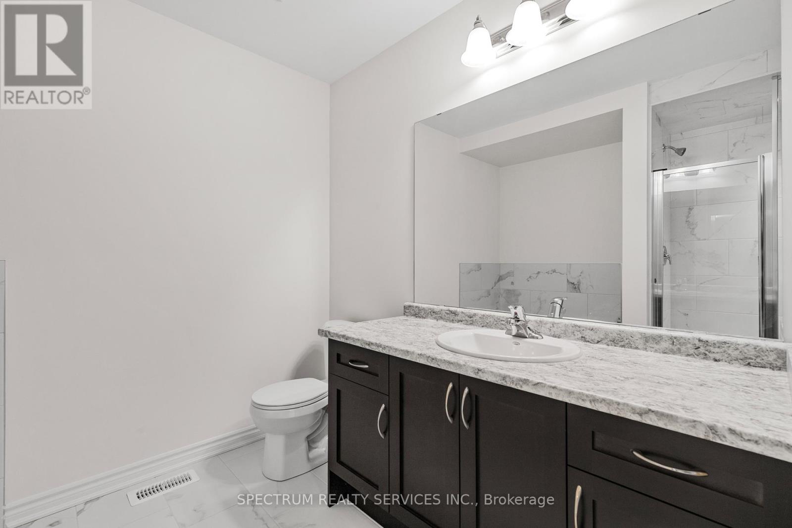 66 - 305 Garner Road W, Hamilton, Ontario  L9G 3K9 - Photo 11 - X12477016