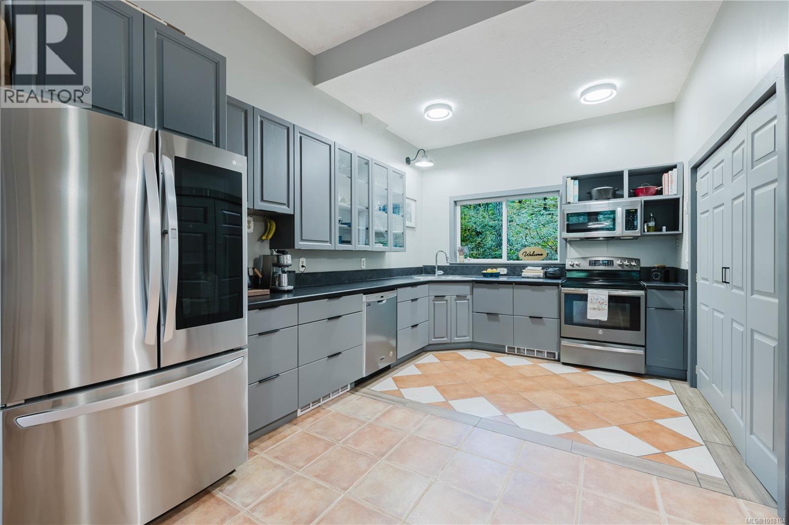 3778 Kingburne Dr, Cobble Hill, British Columbia  V0R 1L5 - Photo 11 - 1018104