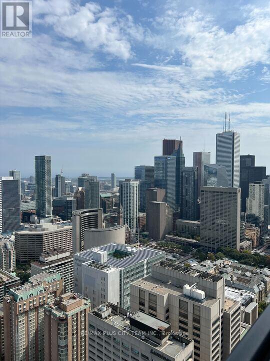 4505 - 488 UNIVERSITY AVENUE, Toronto, Ontario